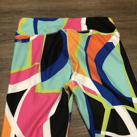 New Fabletics crop leggings Salarying powerhold - Picture 3 of 5